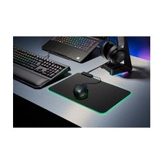 Razer Goliathus Extended Chroma Mouse Pad - Ultimate Precision & Stunning RGB Lighting!